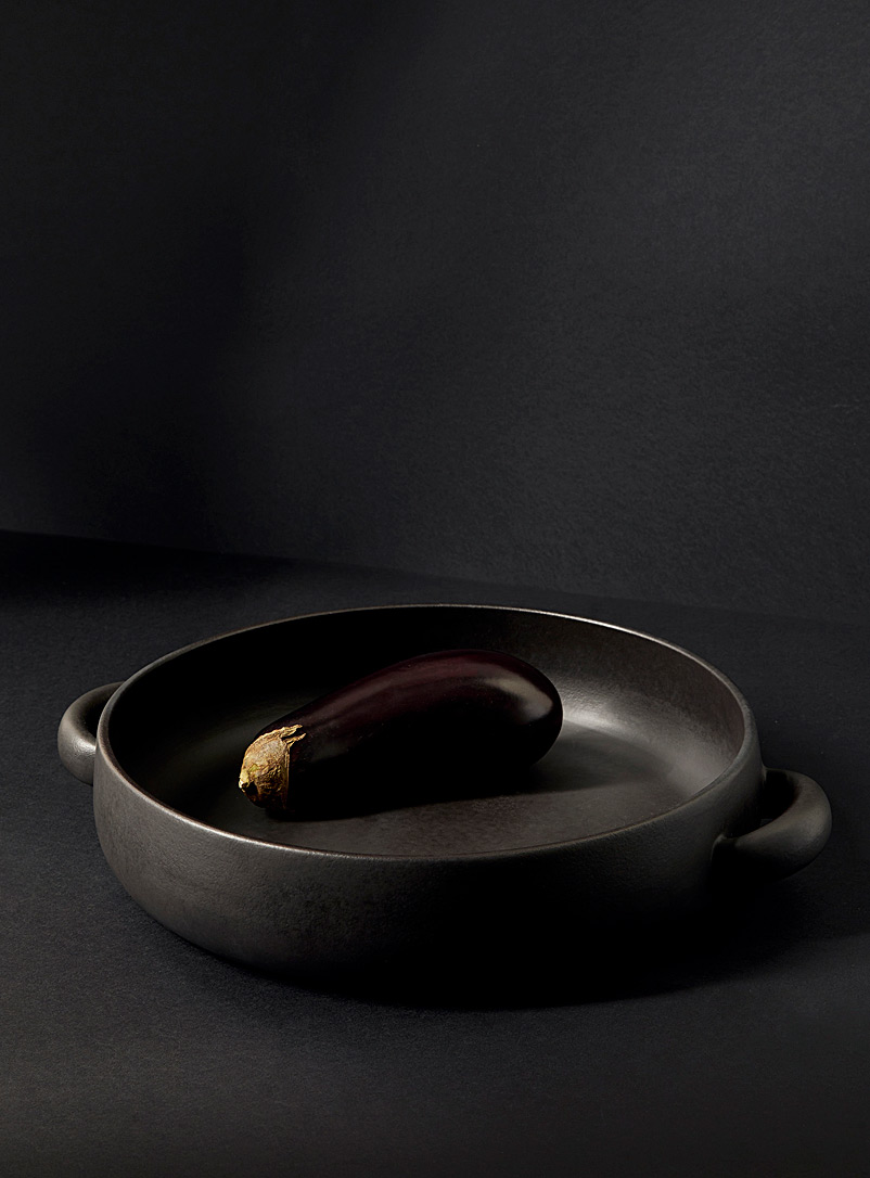 GHARYAN Black Stoneware serving plate with handles