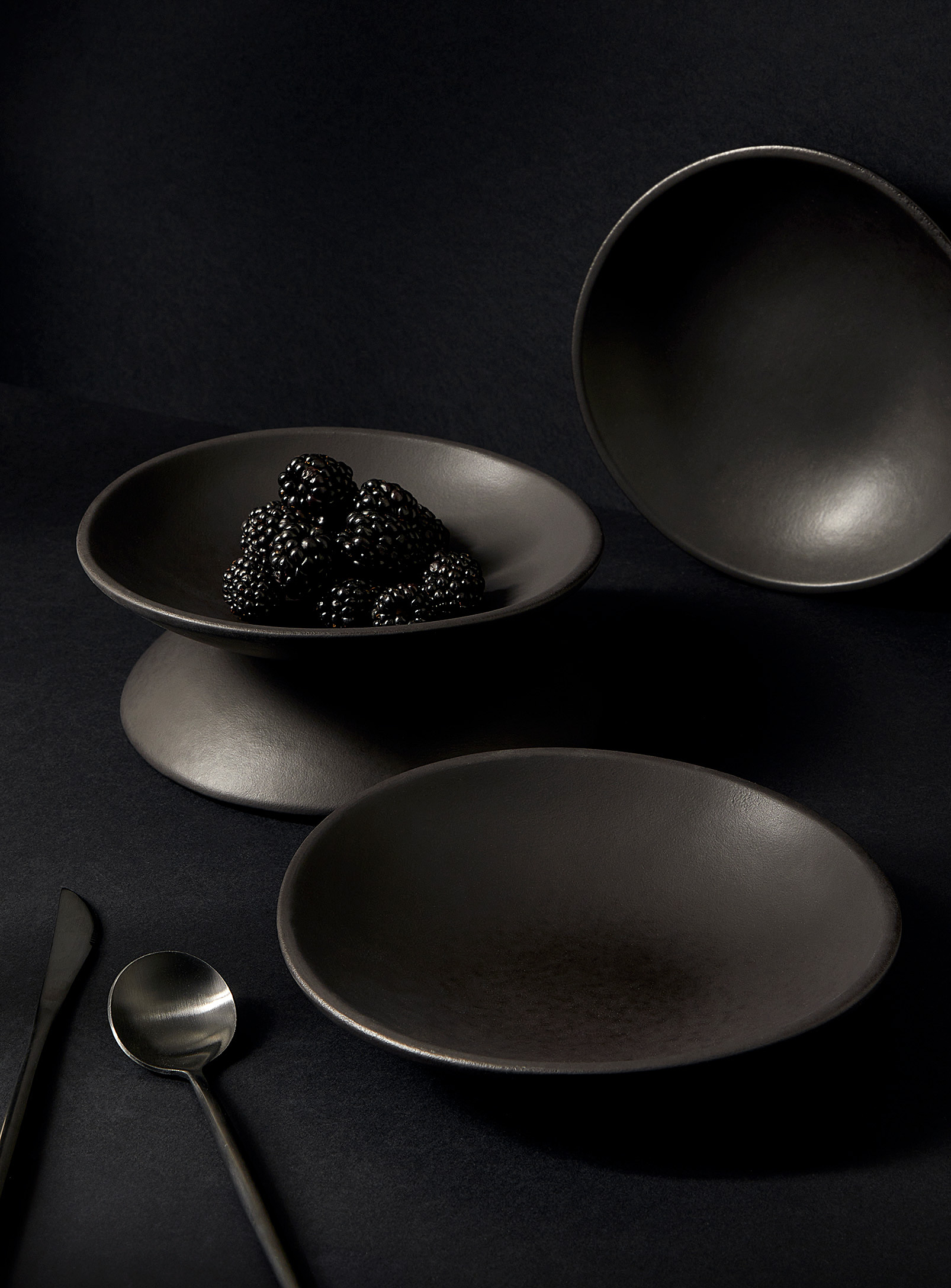 Gharyan Dadasi Stoneware Dessert Plates Set Of 4 In Black