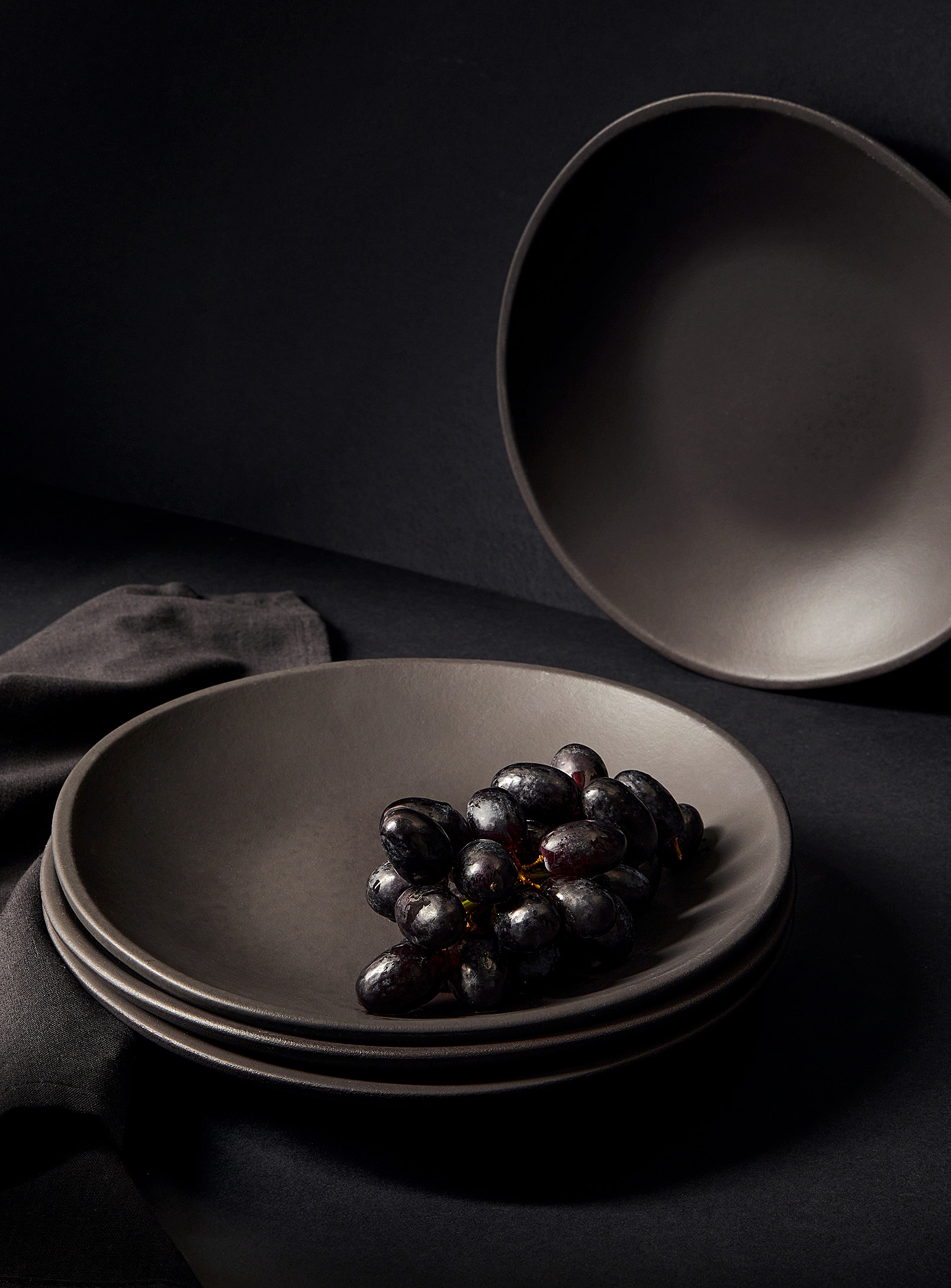 Gharyan Dadasi Stoneware Dinner Plates Set Of 4 In Black