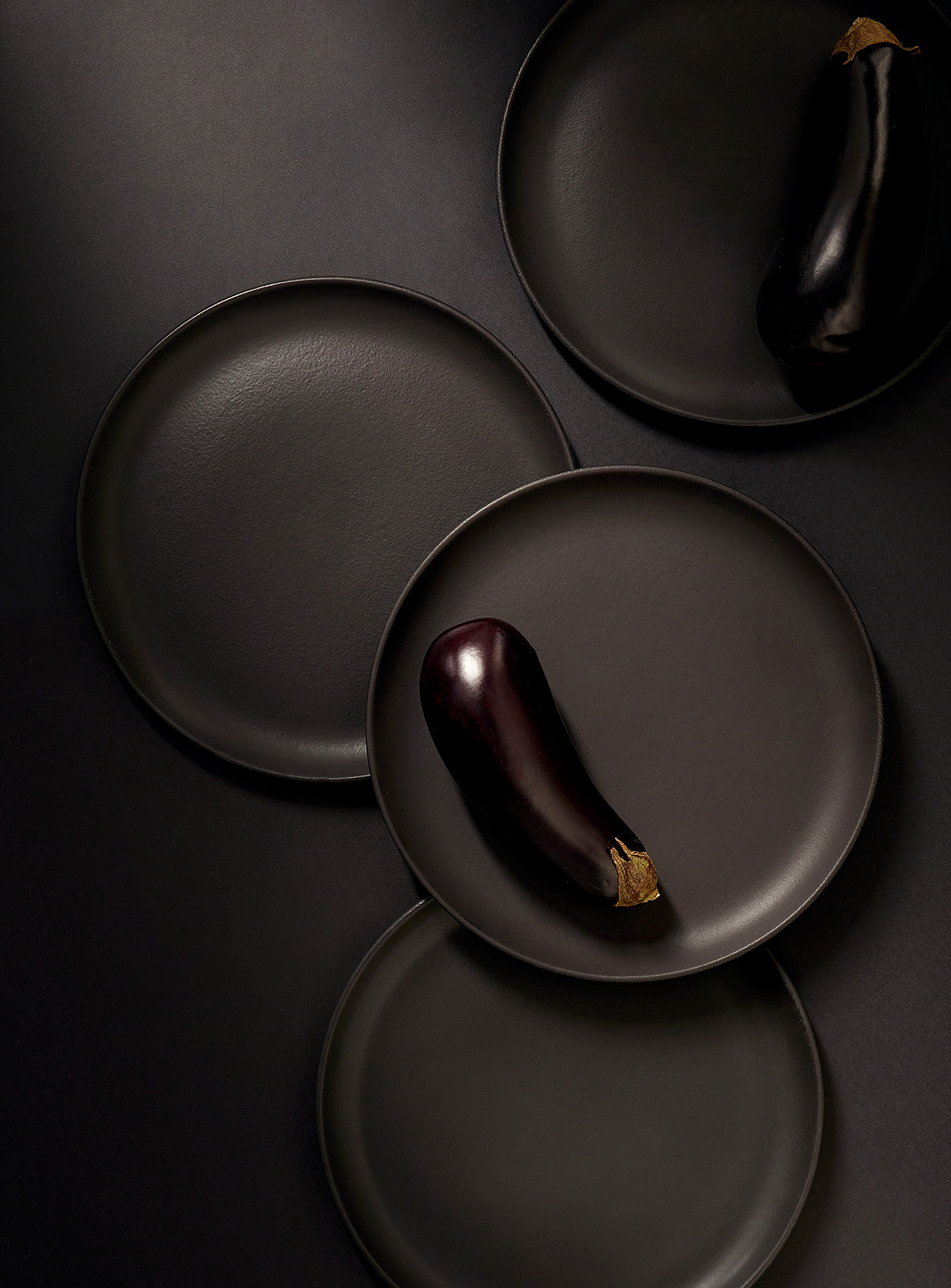 Gharyan Edan Flat Stoneware Dinner Plates Set Of 4 In Black
