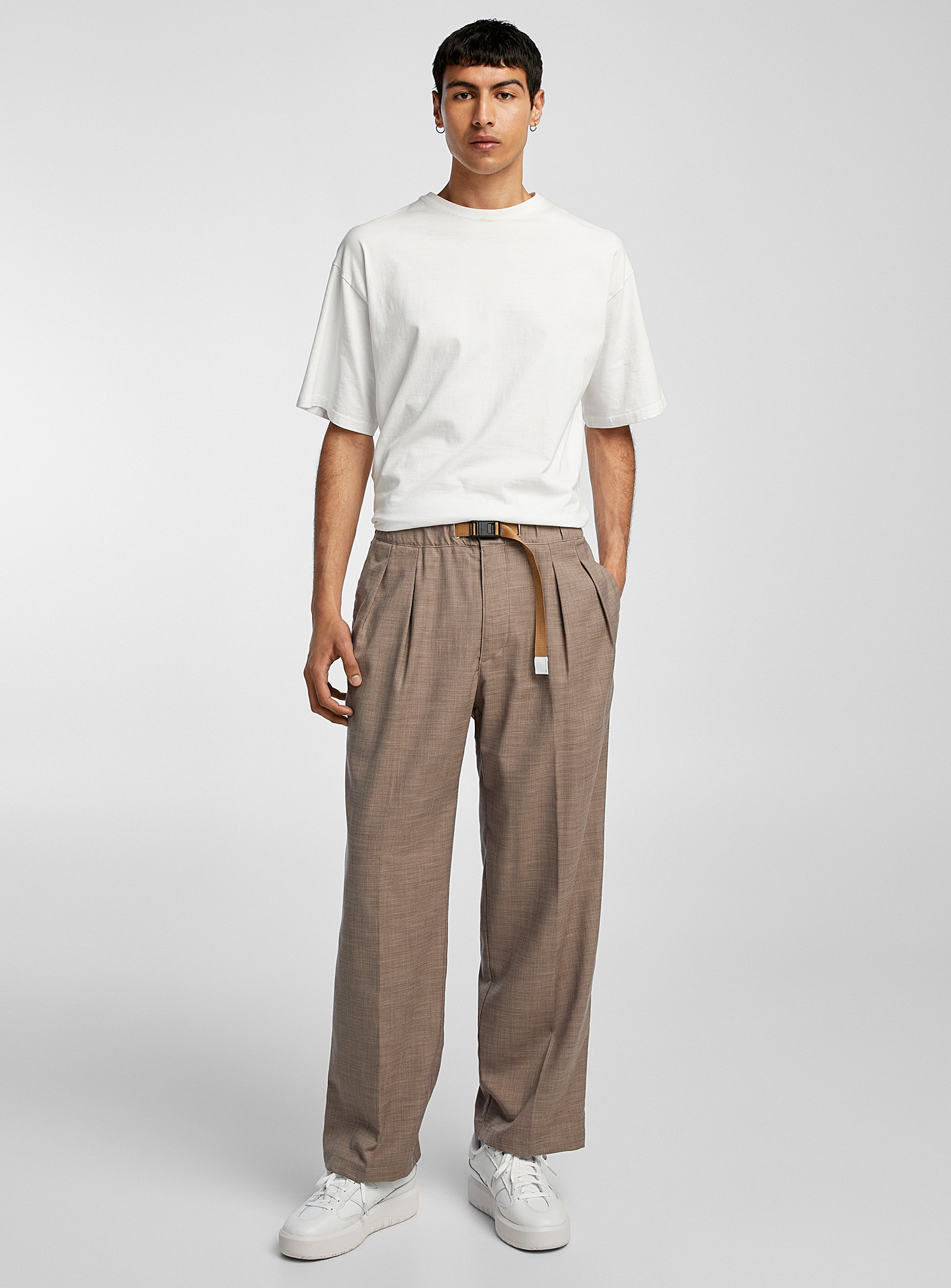 Whitesand Wide-leg Chambray Pant In Taupe