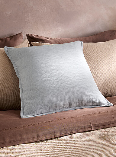 Simons Maison: Le coussin d&eacute;houssable gaze de coton biologique 50 x 50 cm Jaune ma&iuml;s - Vanille