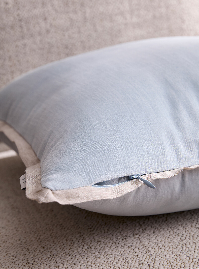 Simons Maison Off White Contrasting trim velvet removable-cover cushion 45 x 45 cm