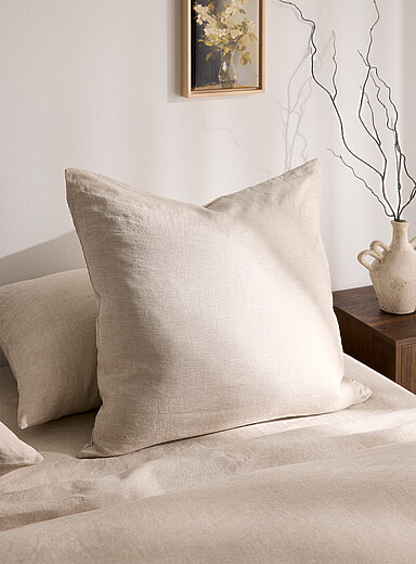 Simons Maison: Le coussin d&eacute;houssable uni pur lin Bourre en plumes 65 x 65 cm Blanc