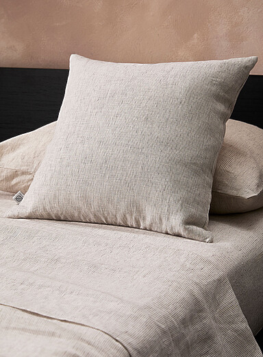 Simons Maison: Le coussin d&eacute;houssable fines rayures pur lin 50 x 50 cm Blanc et noir