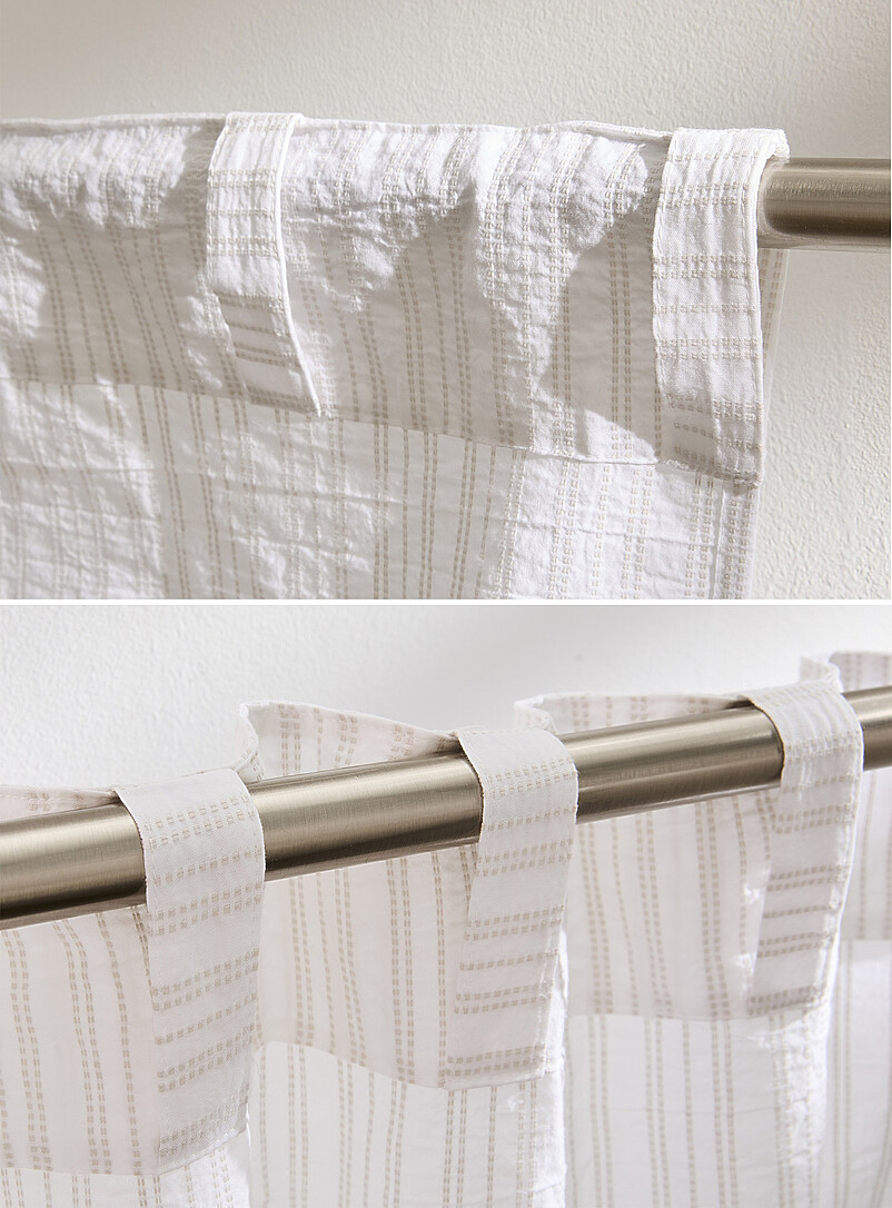 Simons Maison: Le rideau fines rayures pointill&eacute;es <b>Un panneau</b> 140 x 220 cm Blanc &agrave; motifs