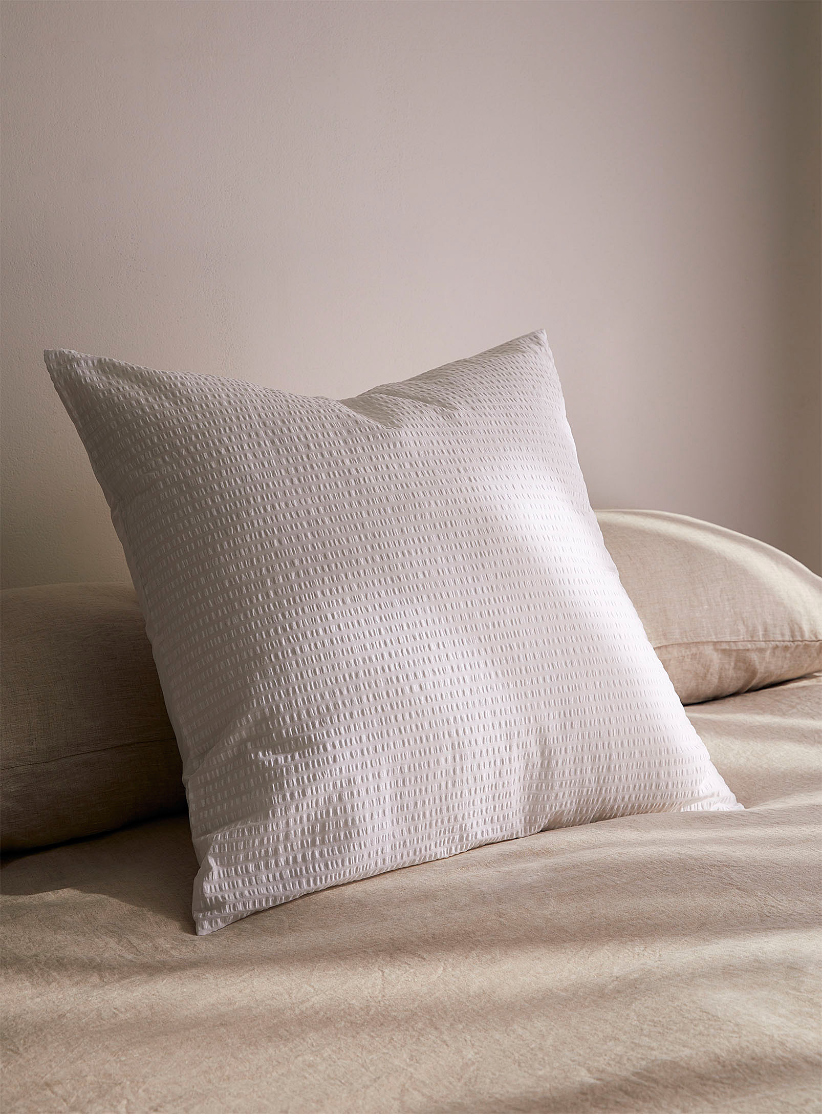 Simons Maison Plain Seersucker Euro Pillow Sham In White