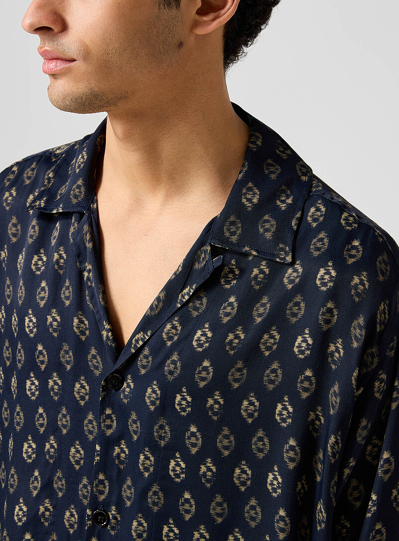Blurry eyes satiny cabana shirt product image 2