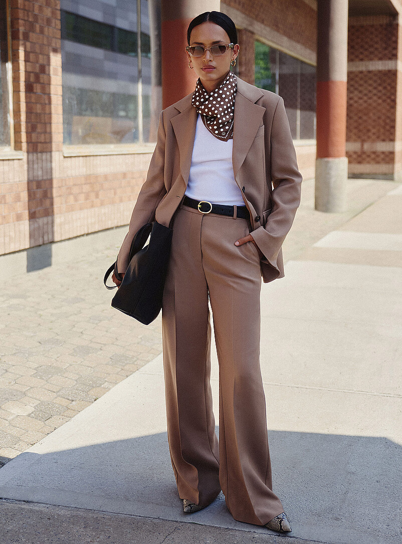 Rich viscose pant Fit: Wide leg, high rise Made in Portugal product image (primary)