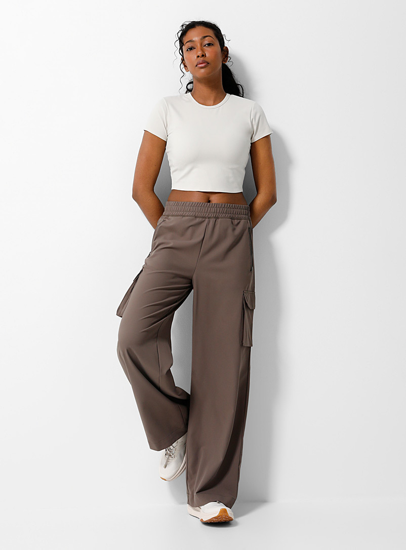 Beyond Yoga Brown City Chic cool-fabric wide-leg cargo pant for women