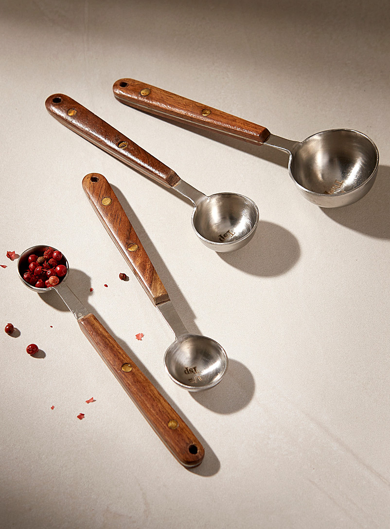 Simons Maison Bronze/Amber Acacia wood measuring spoons Set of 4