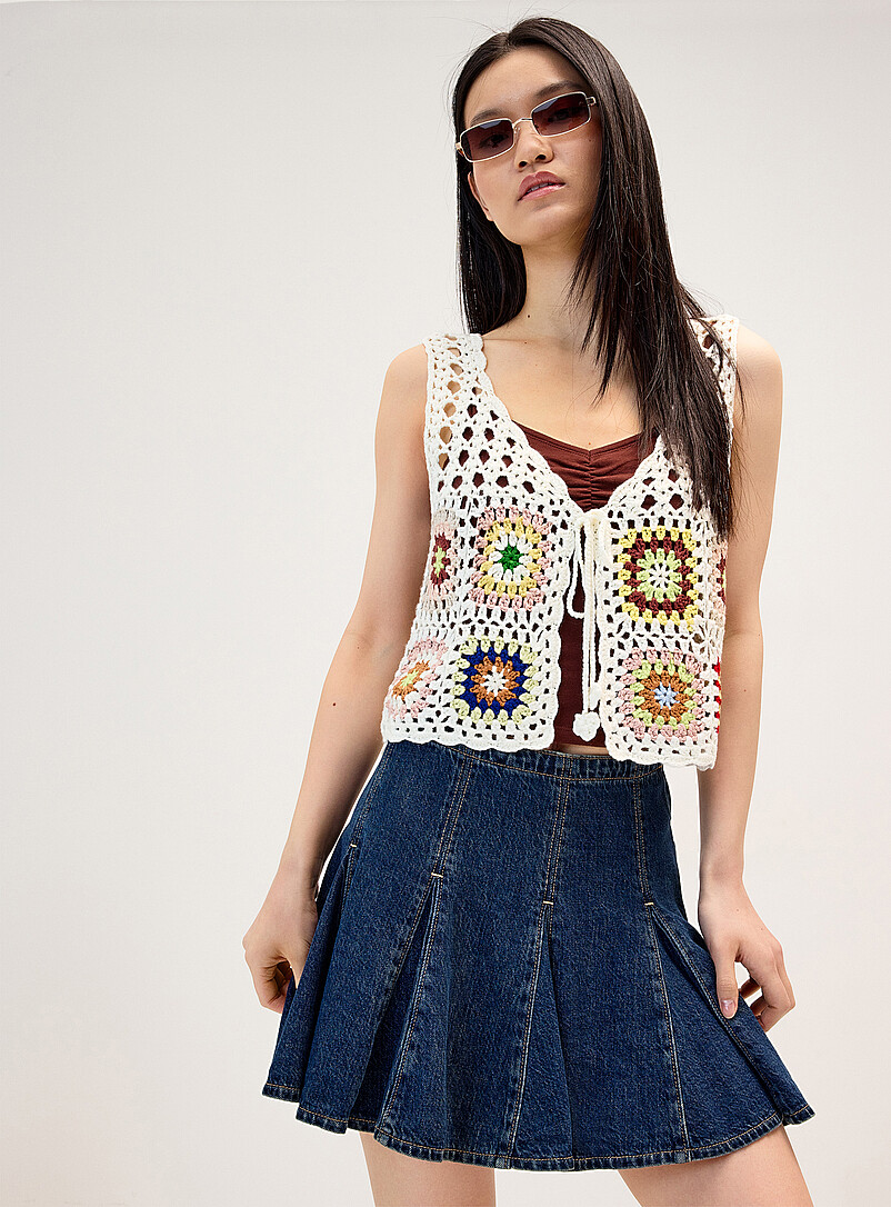 Tapestry crocheted vest product image 2