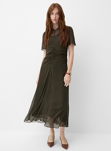 Contemporaine: La robe maxi diaphane taille pliss&eacute;e Vert fonc&eacute; - Mousse pour femme