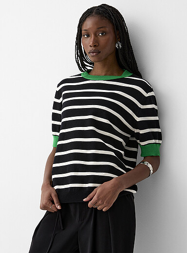 Contrasting trim striped sweater