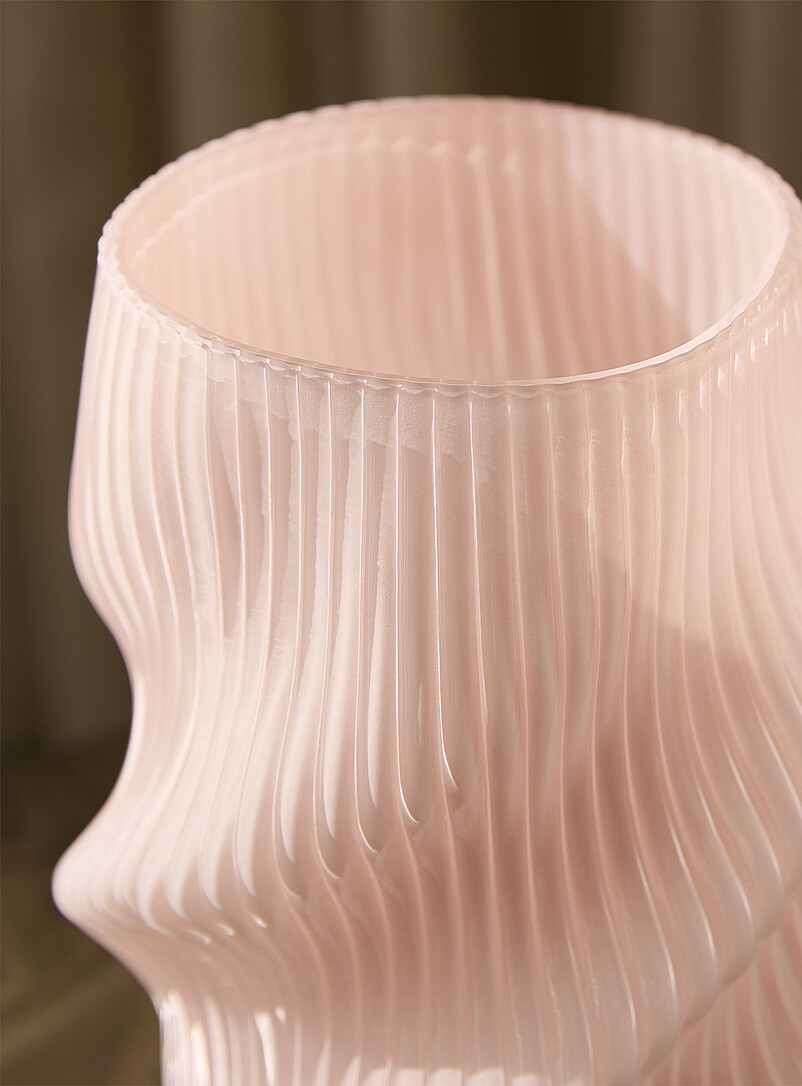 Simons Maison: Le vase rose p&acirc;le rainur&eacute; et torsad&eacute; Vieux rose