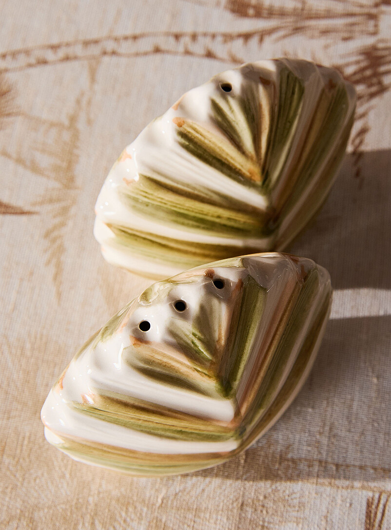 Exotic leaves salt and pepper shaker set product image 2