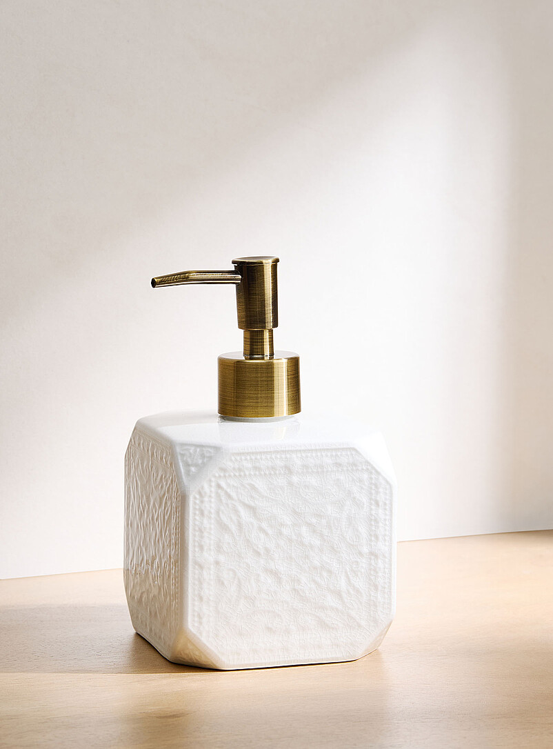 Tapestry-Inspired Soap Pump