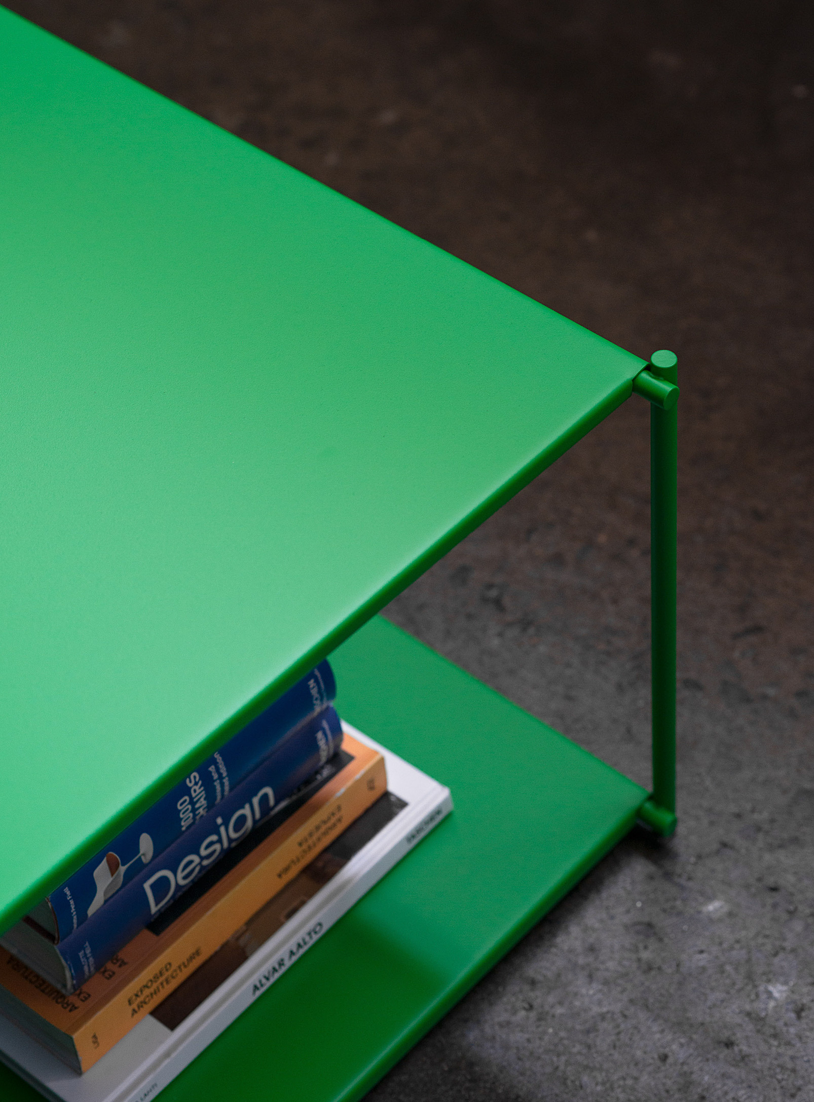 MDT Mobilier - La table basse Halte vert pigmenté