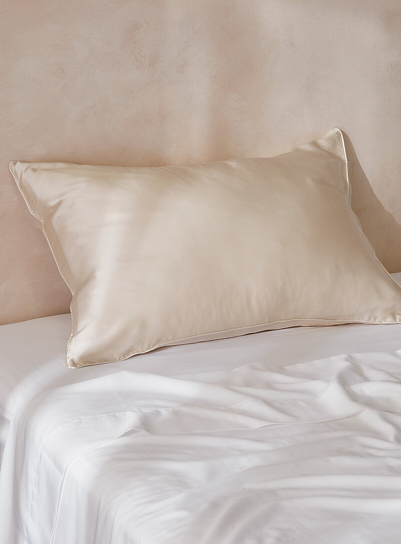 Taiie La taie d'oreiller pure soie | Simons Maison | Taies d'oreiller ...