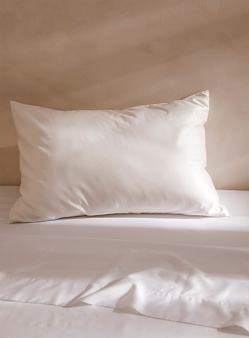 Simons Maison Ivory White Touch of silk pillow case