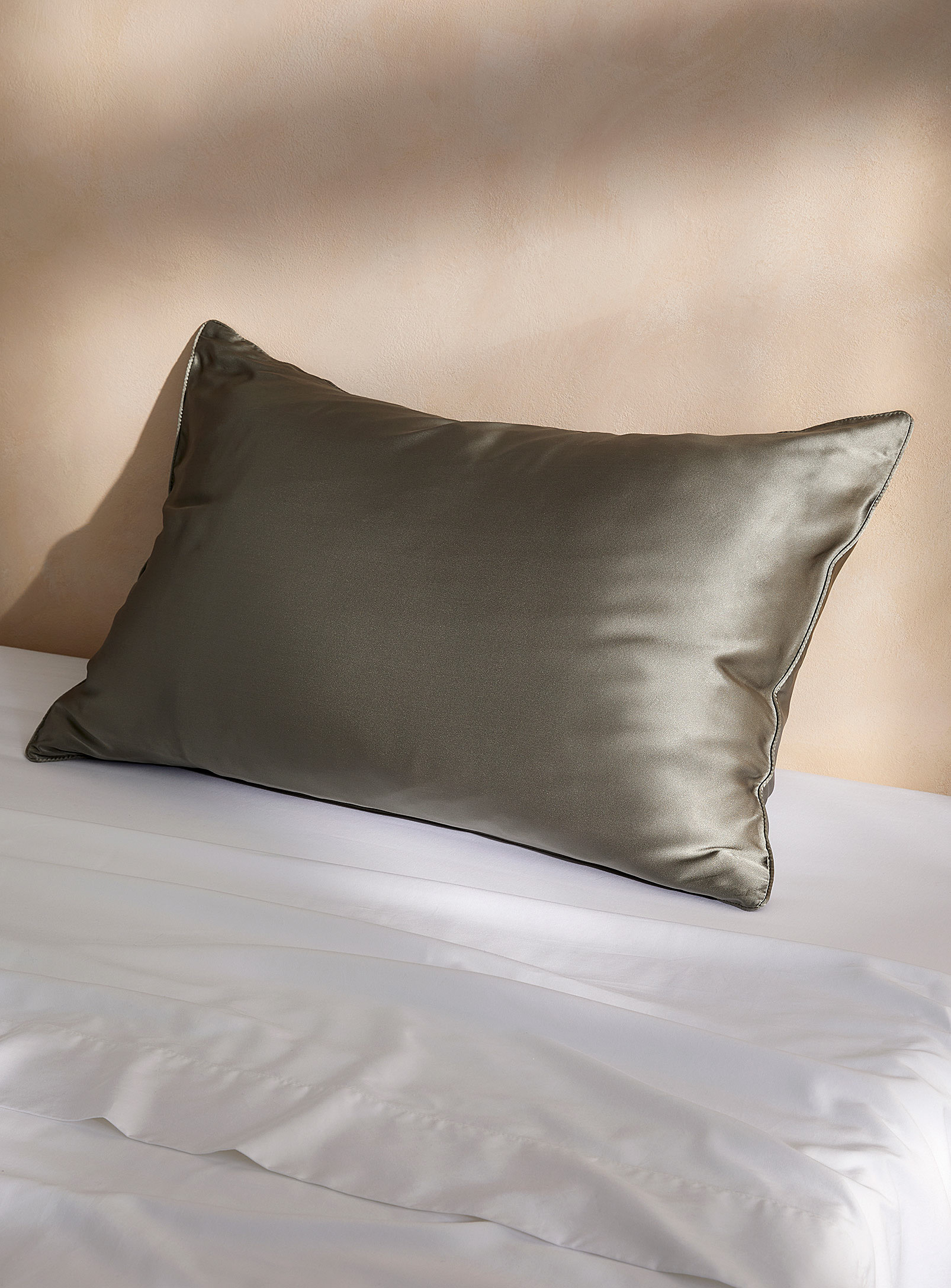 Simons Maison Pure Silk Pillow Case In Mossy Green
