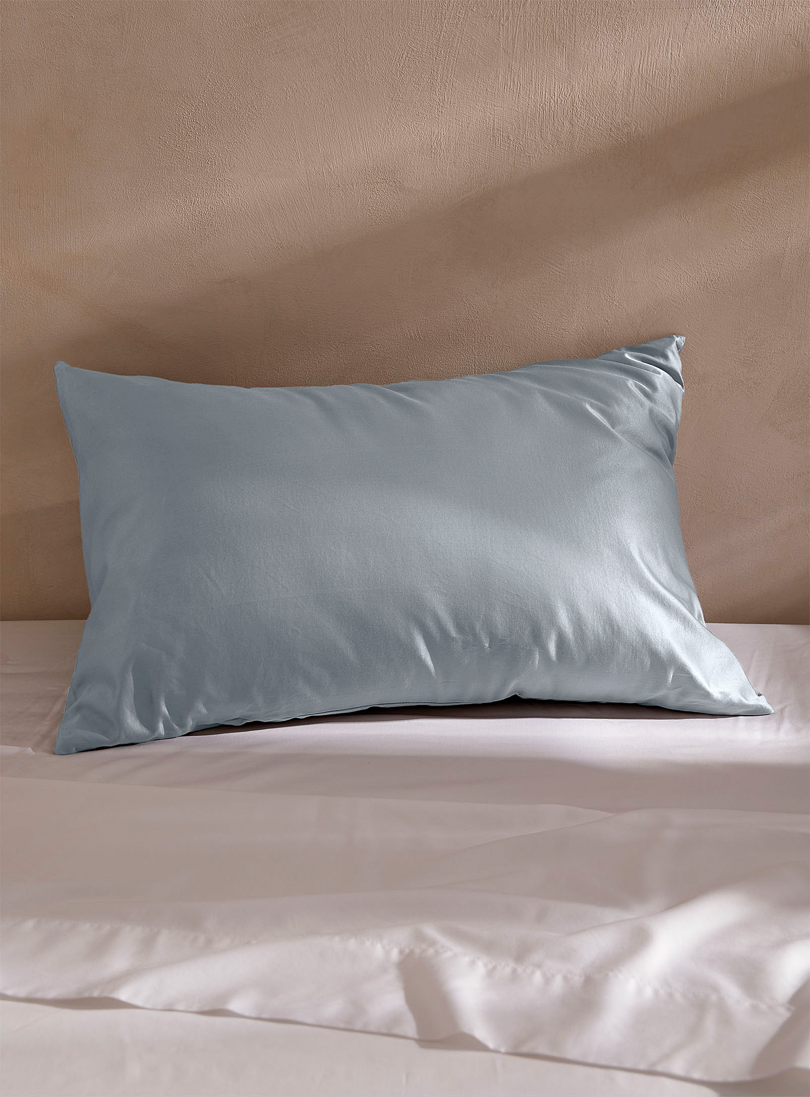 Simons Maison Touch Of Silk Pillow Case In Multi