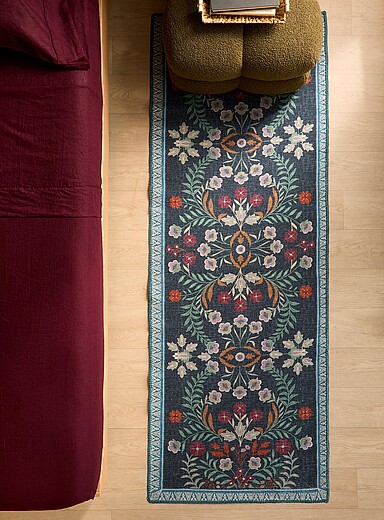 Simons Maison: Le tapis de couloir bleu minuit fleurs &eacute;panouies 75 x 215 cm Assorti