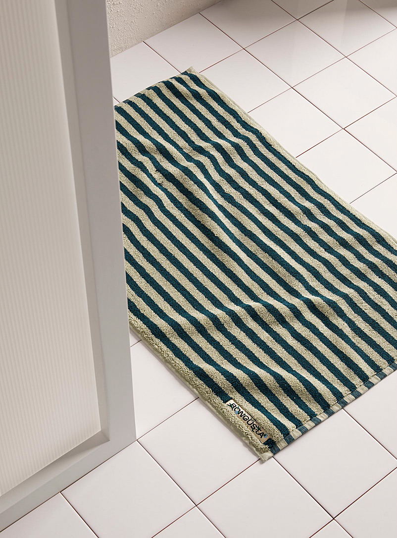 Bongusta: La descente de bain rayures Naram 50 x 80 cm Vert à motifs