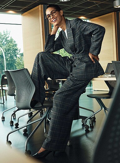 Charcoal-check pleated pant Fit: Wide leg, high rise
