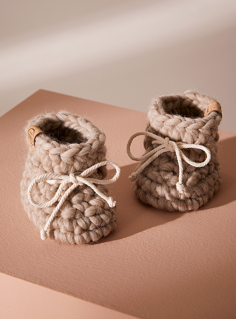 Les Petits Tousi: Les chaussons crochet douillets Enfant Sable
