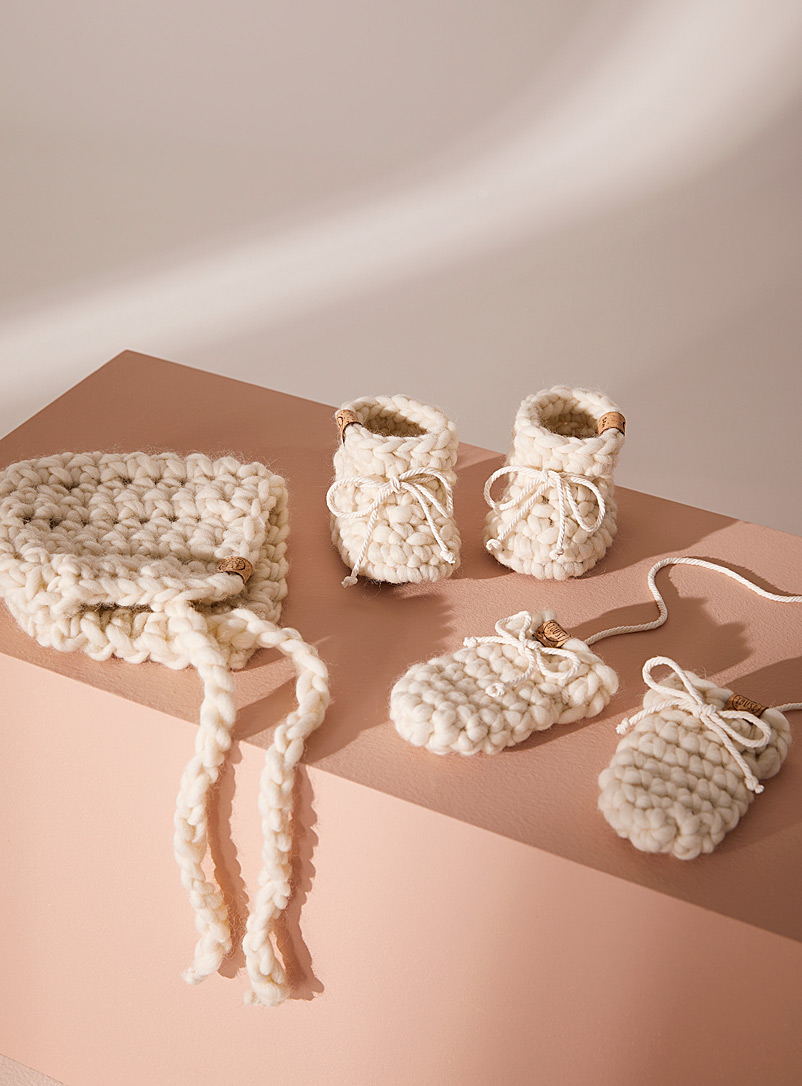 Cozy crocheted set Three-piece set