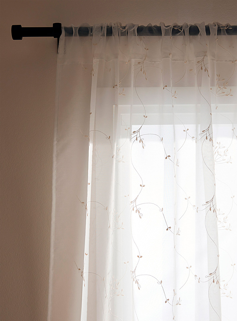 Embroidered flowers sheer curtain Single panel 140 x 220 cm