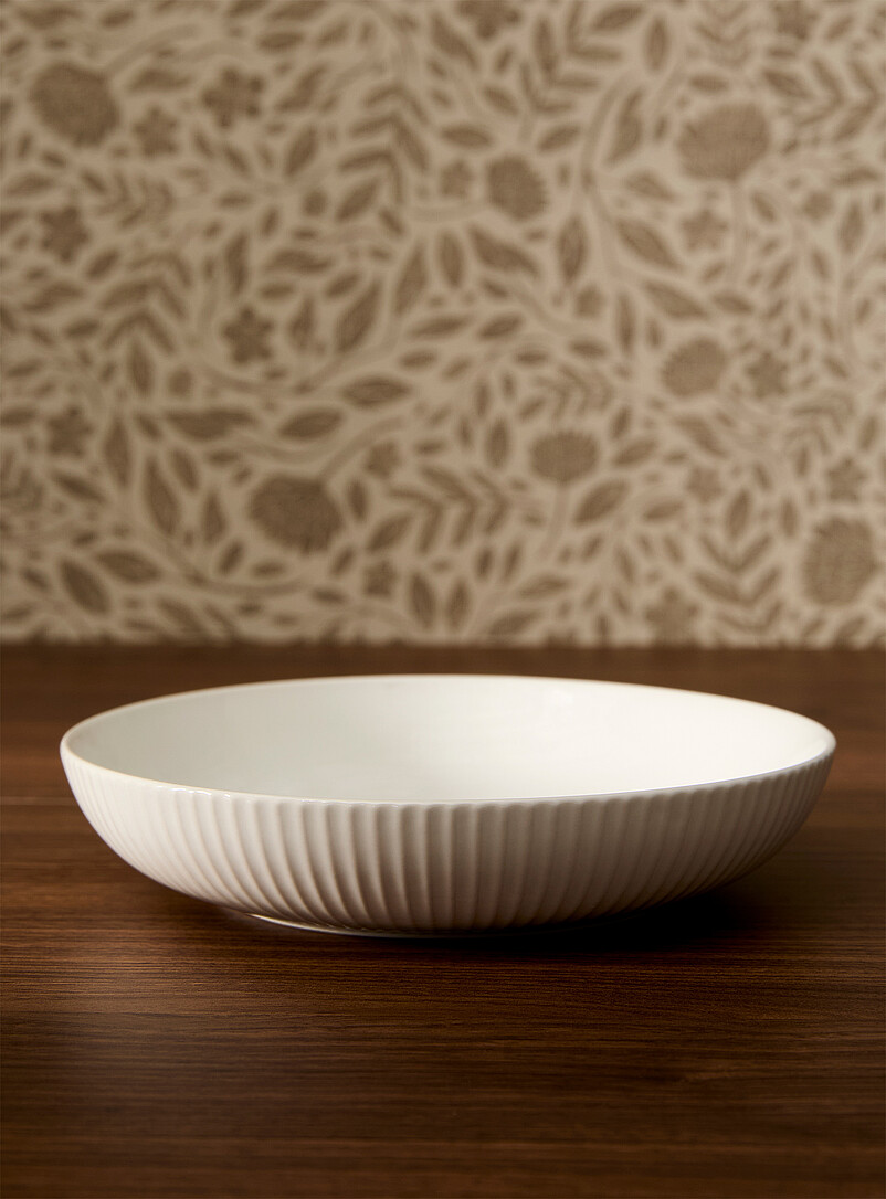 Two-tone grooves large bowl product image (primary)