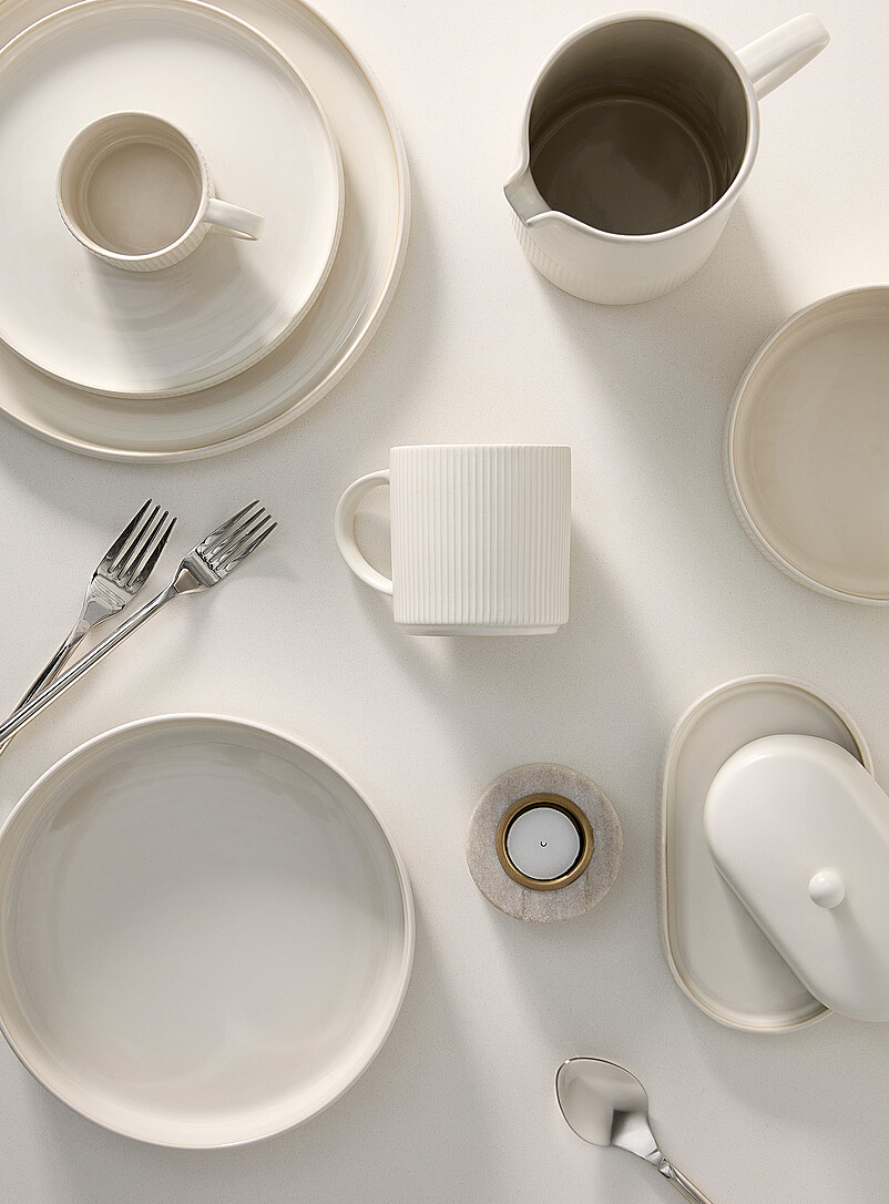 Grooved modern butter dish product image 3