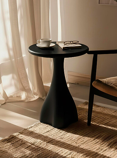 La table d'appoint ronde base fusel&eacute;e Butler