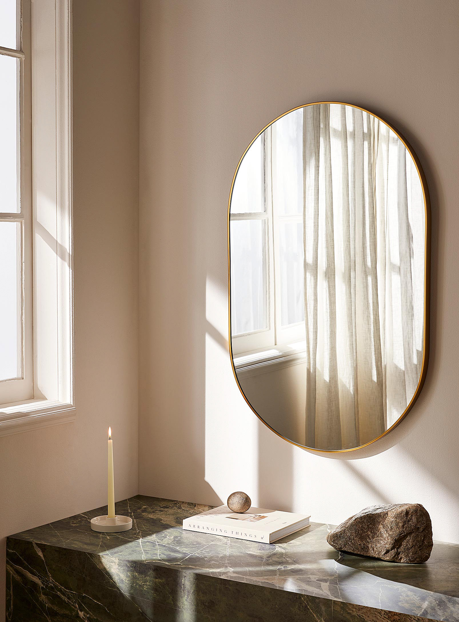 Simons Maison - Streamlined golden frame rounded mirror
