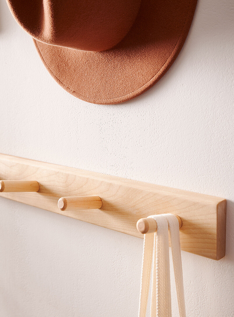 LivCan Design Assorted Wall-mounted dowel coat rack