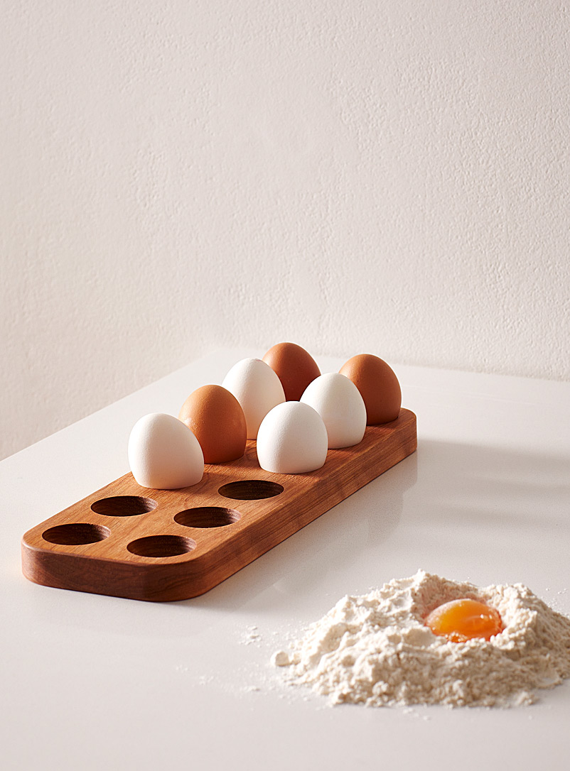 Livcan Design: Le cageot à œufs en merisier Assorti