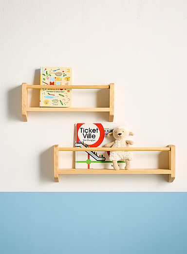 Children's wall-mounted bookcase