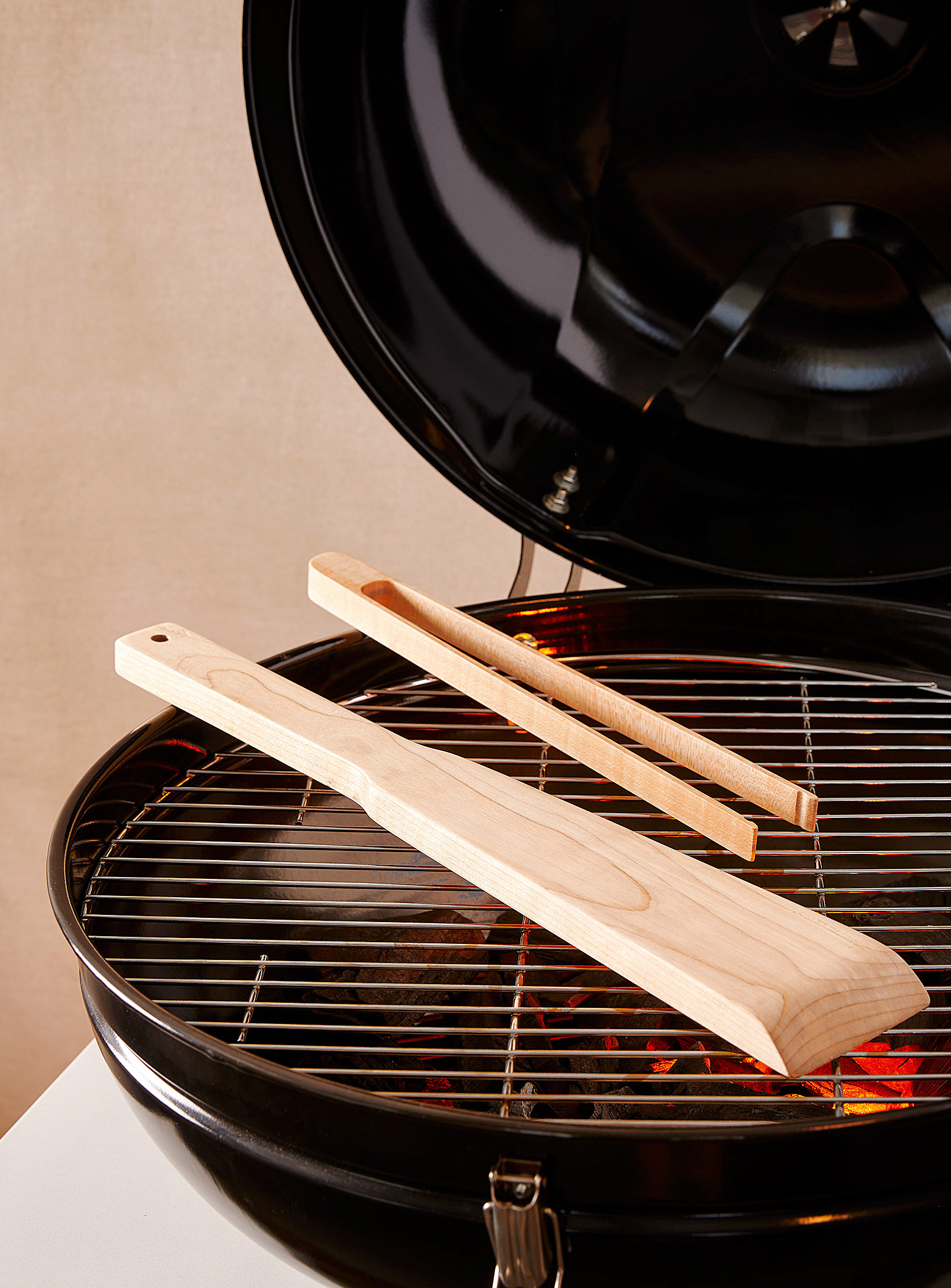 LivCan Design - L'ensemble d'outils pour le barbecue en bois 2 pièces