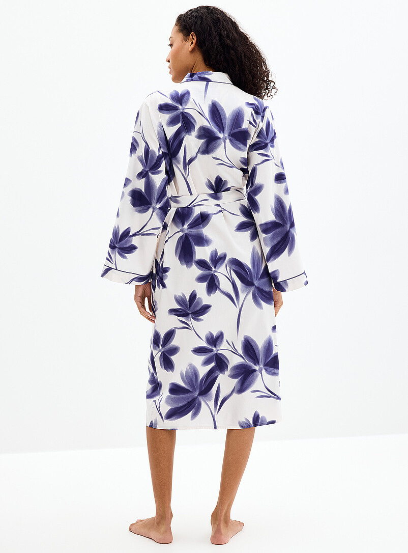 Navy blue blooms lightweight robe product image 3