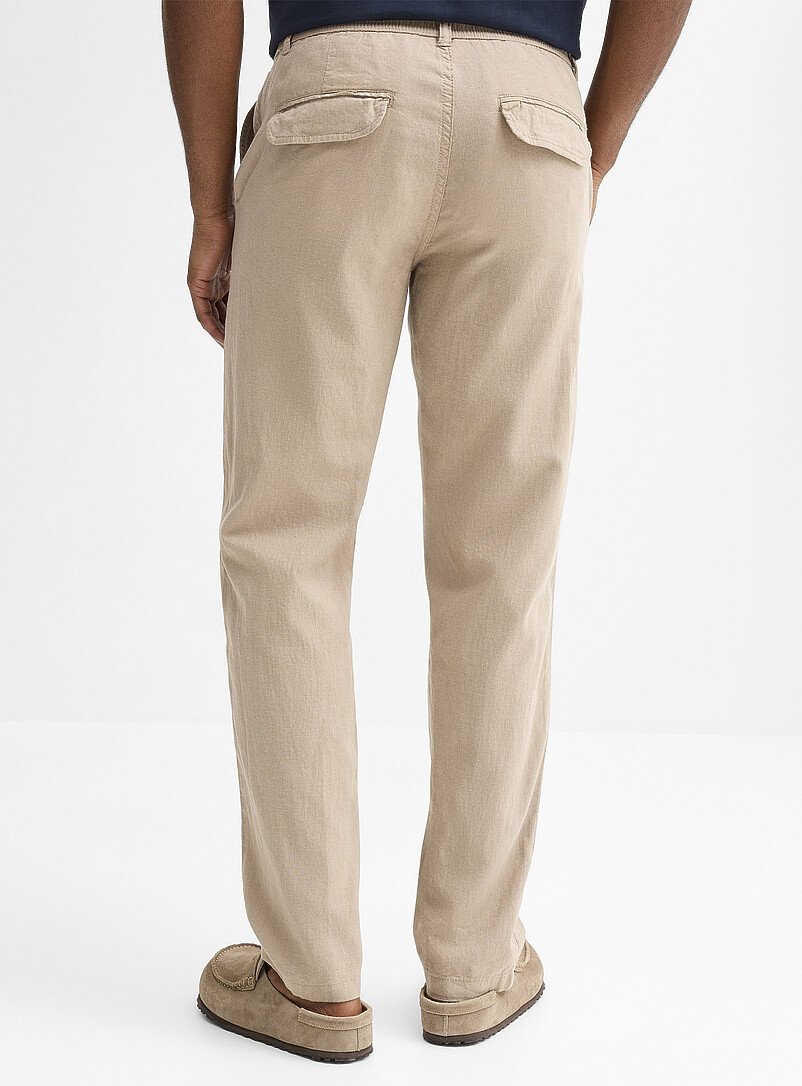Lindbergh: Le pantalon taille ajustable lin et coton <b>Coupe relaxe</b> Taupe pour homme