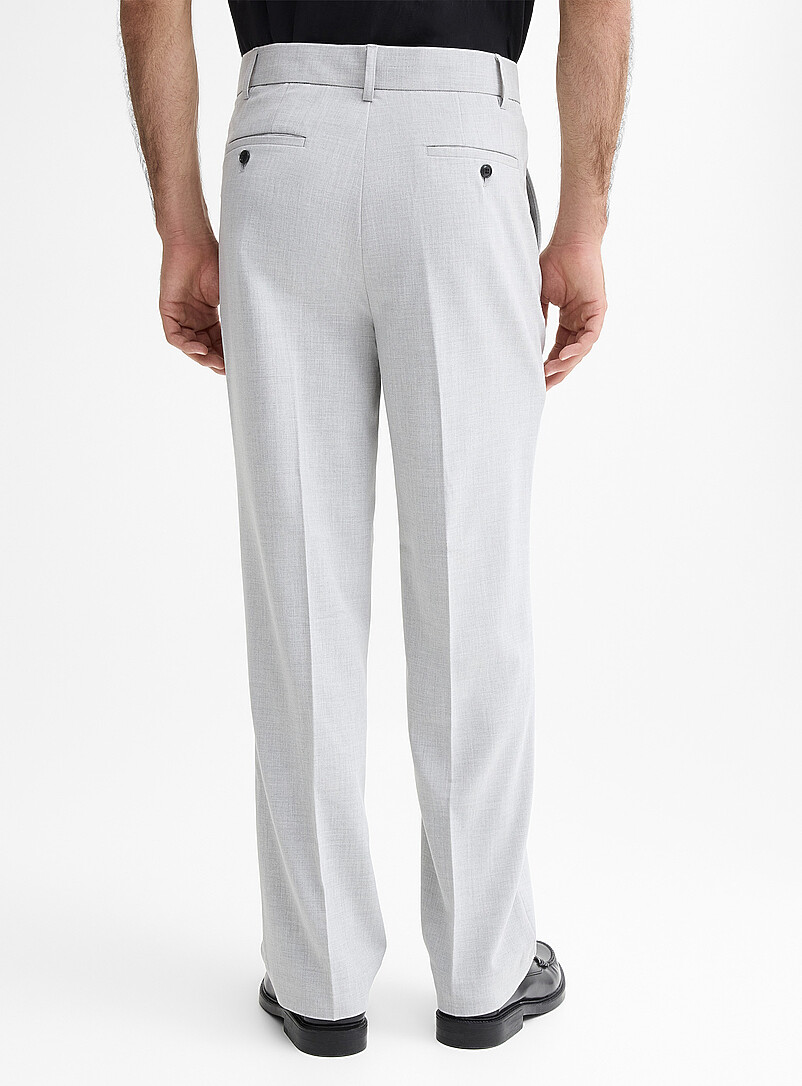 Minimalist pleated pant Loose fit | Lindbergh | Men's Pants, Dress