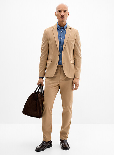 Ultra-comfortable Superflex pant <b>Slim fit</b>