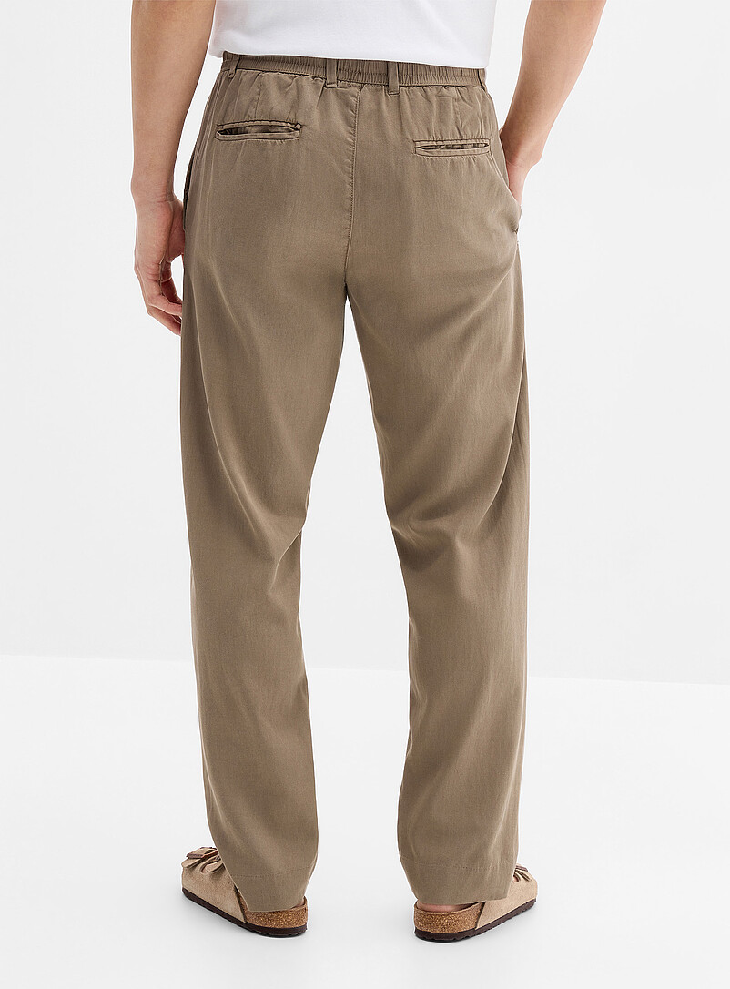 Lindbergh Mossy Green Elastic-waist soft pant <b>Relaxed fit</b> for men