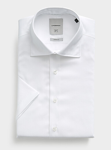La chemise twill unie <b>Coupe moderne</b>