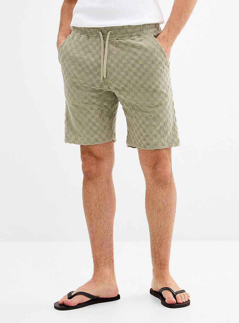 Lindbergh Mossy Green Terry check Bermudas for men