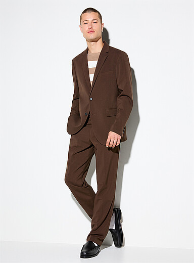 Lindbergh Brown REPREVE&reg; stretch suit <b>Relaxed fit</b> for men