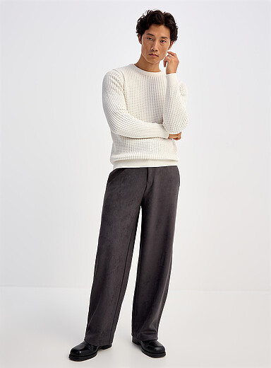 Le chandail tricot gaufr&eacute; <b>Coupe relaxe</b>