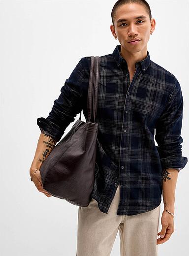 Lindbergh: La chemise velours c&ocirc;tel&eacute; &agrave; carreaux <b>Coupe relaxe</b> Bleu marine - Bleu nuit pour homme